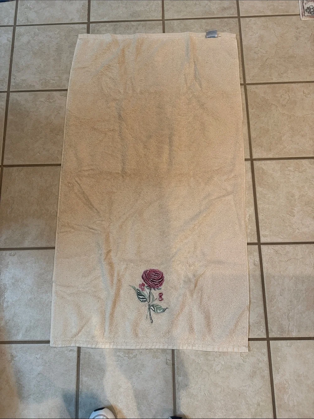 Towels Embroidered Pink Rose Cream Bath Towels Set of 2